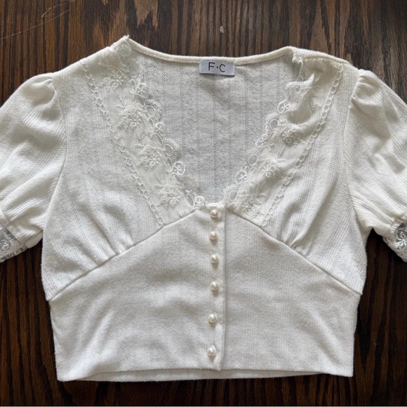 Cottage Core Top - Picture 2 of 6